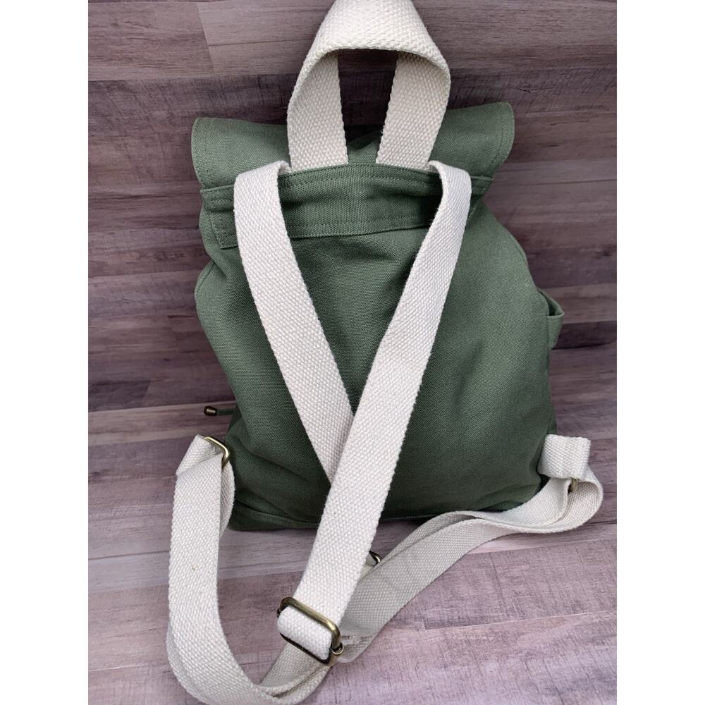 Hindbag Unisex Eliot olive green canvas Backpack bag with charm - Picture 3 of 13